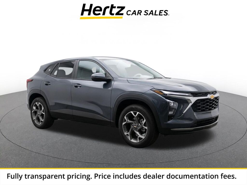 2025 Chevrolet Trax LT — photo 1 of 2