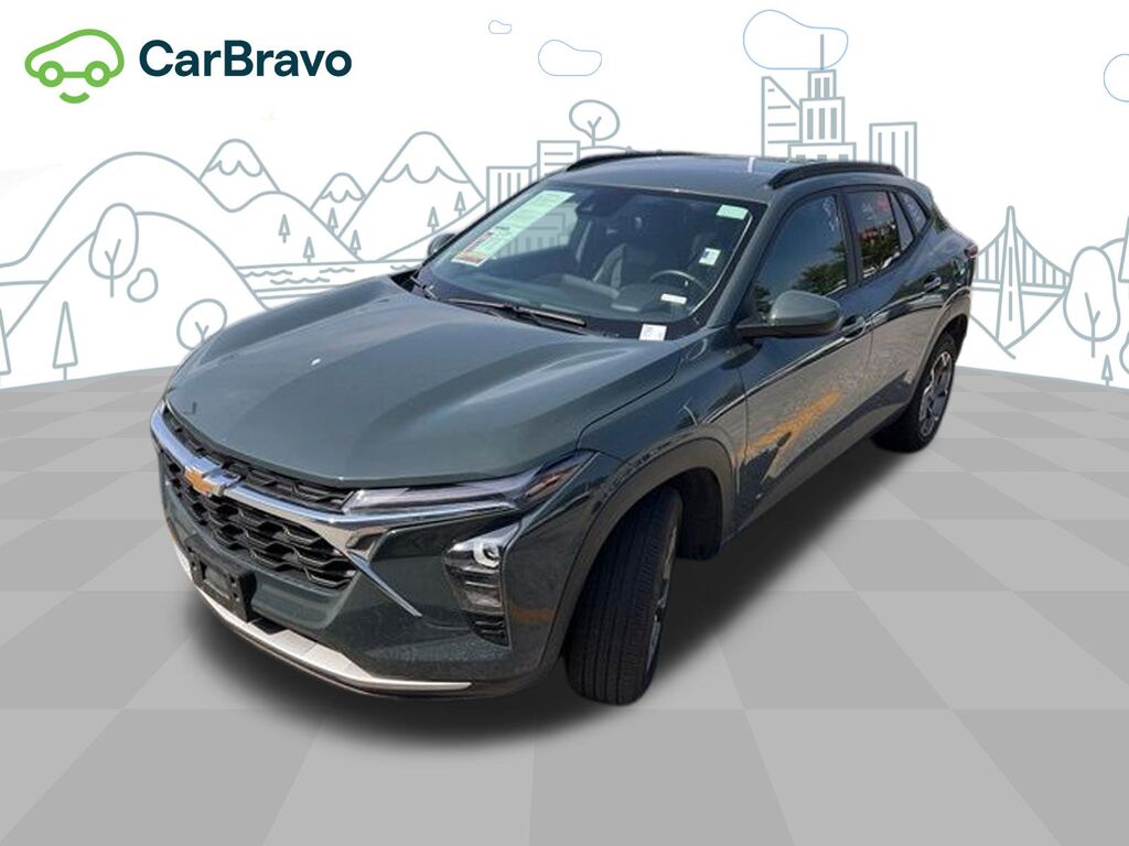 2025 Chevrolet Trax LT — photo 1 of 6