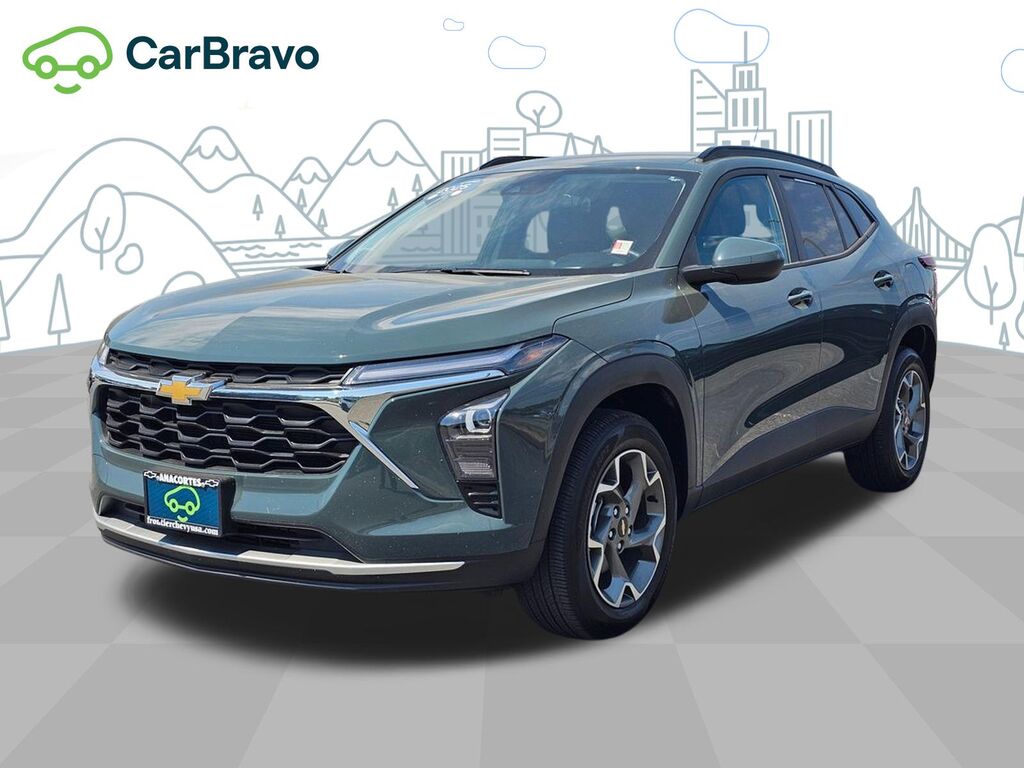 2025 Chevrolet Trax LT — photo 1 of 6