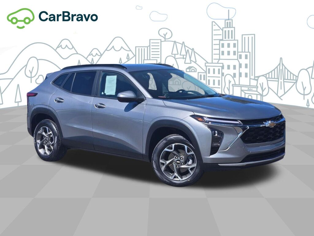 2025 Chevrolet Trax LT — photo 1 of 7
