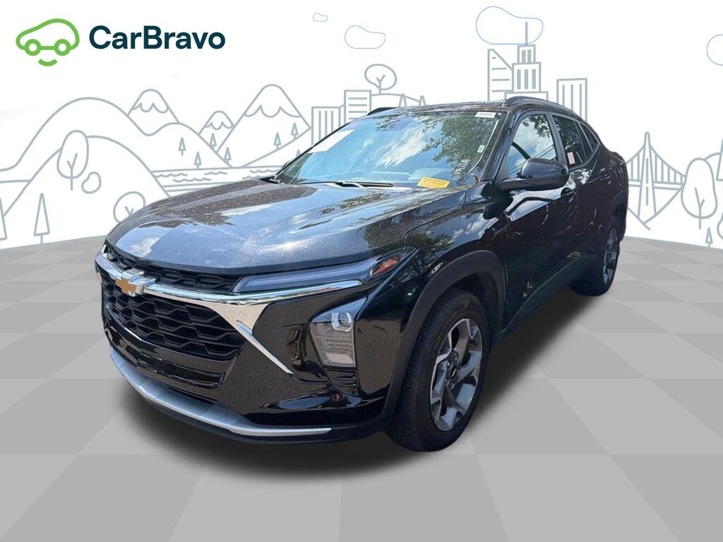 2025 Chevrolet Trax LT — photo 1 of 7