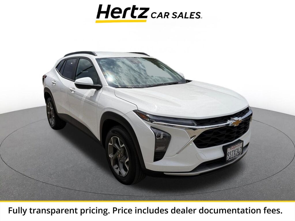2025 Chevrolet Trax LT — photo 1 of 1