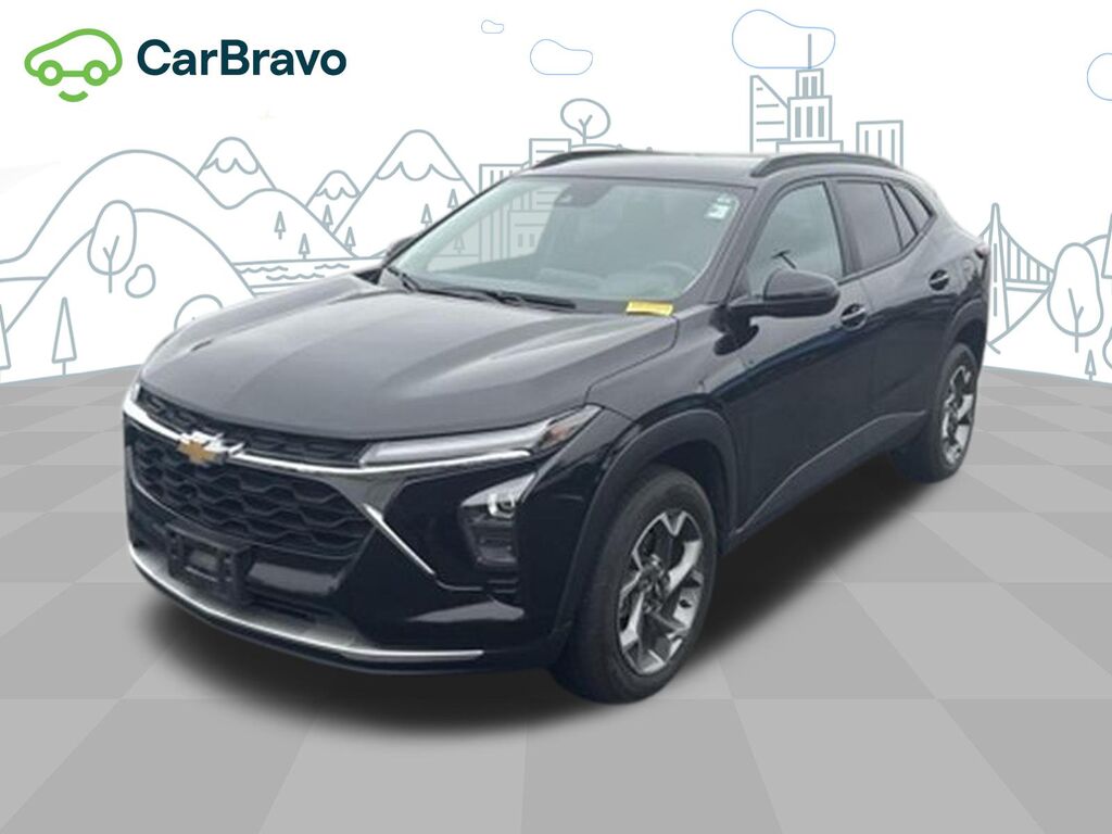 2025 Chevrolet Trax LT — photo 1 of 7