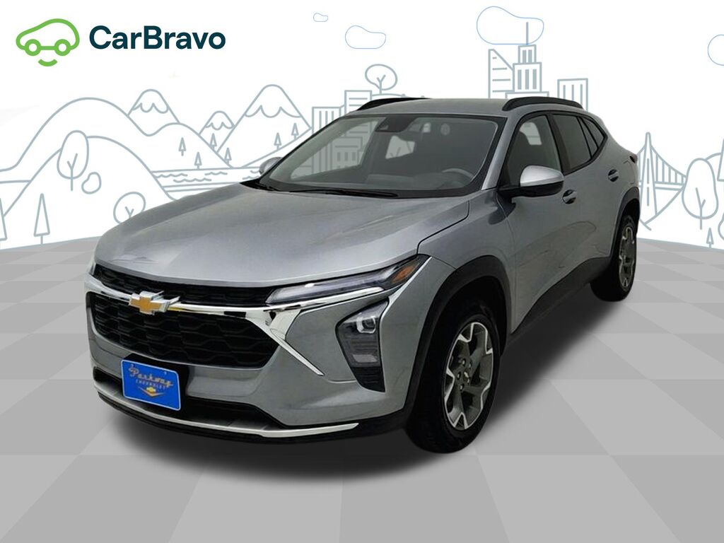 2025 Chevrolet Trax LT — photo 1 of 6