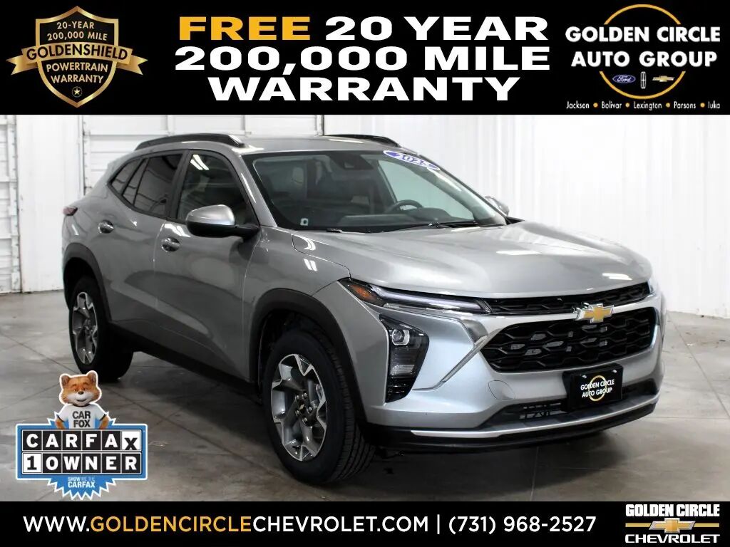 2025 Chevrolet Trax LT — photo 1 of 13