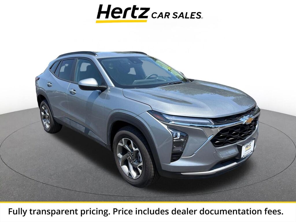 2025 Chevrolet Trax LT — photo 1 of 1