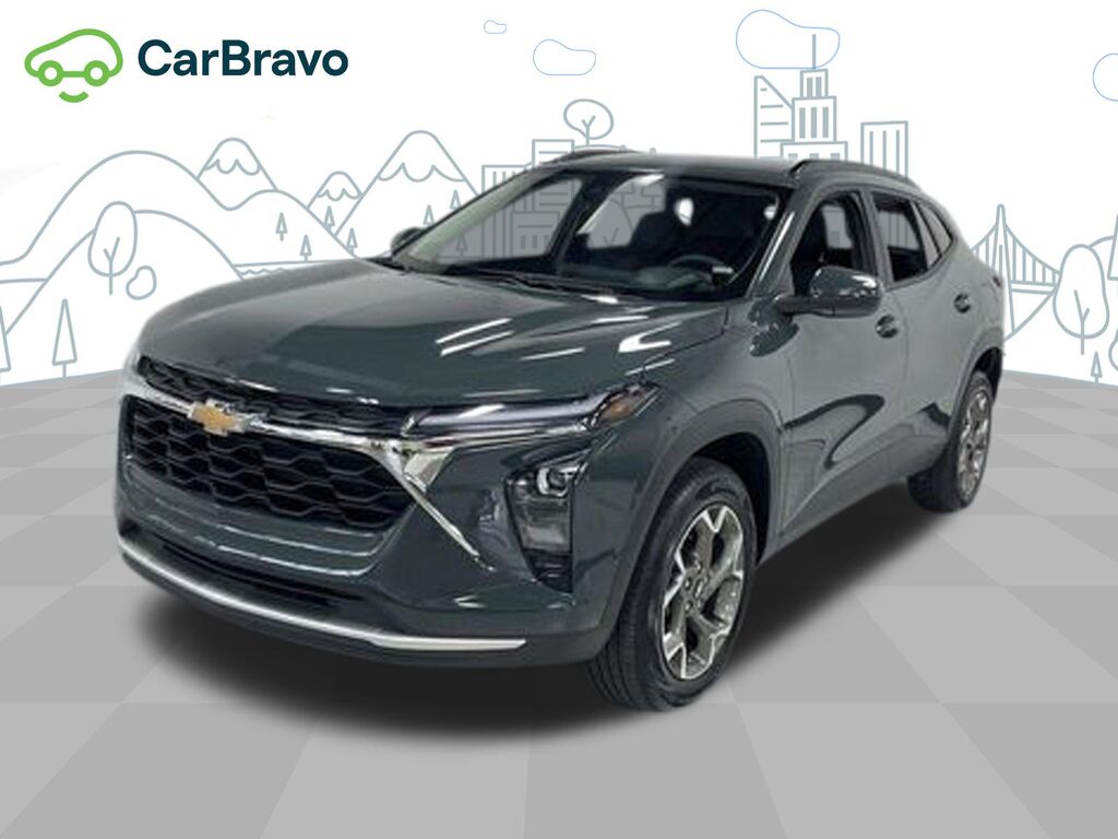 2025 Chevrolet Trax LT — photo 1 of 7