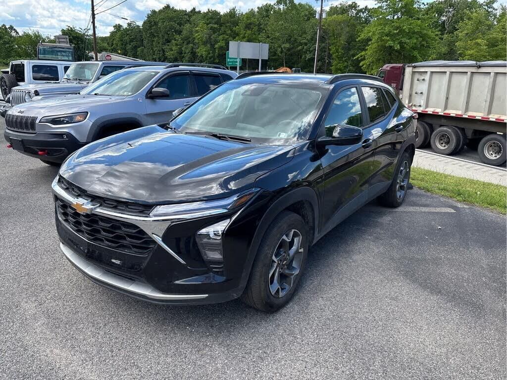 2026 Chevrolet Trax LT — photo 1 of 1