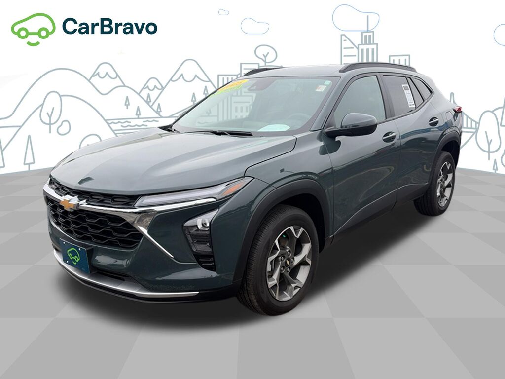 2025 Chevrolet Trax LT — photo 1 of 7