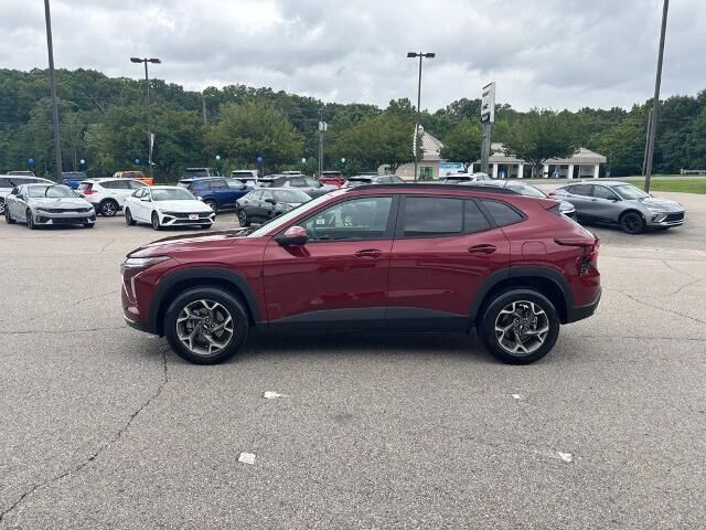 2025 Chevrolet Trax LT
