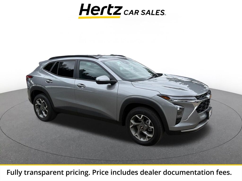 2025 Chevrolet Trax LT — photo 1 of 1