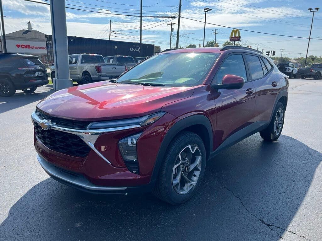 2025 Chevrolet Trax LT — photo 1 of 1