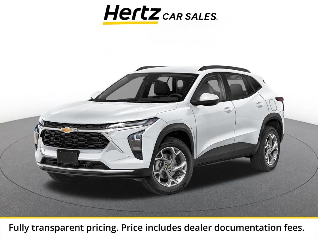 2025 Chevrolet Trax LT — photo 1 of 2