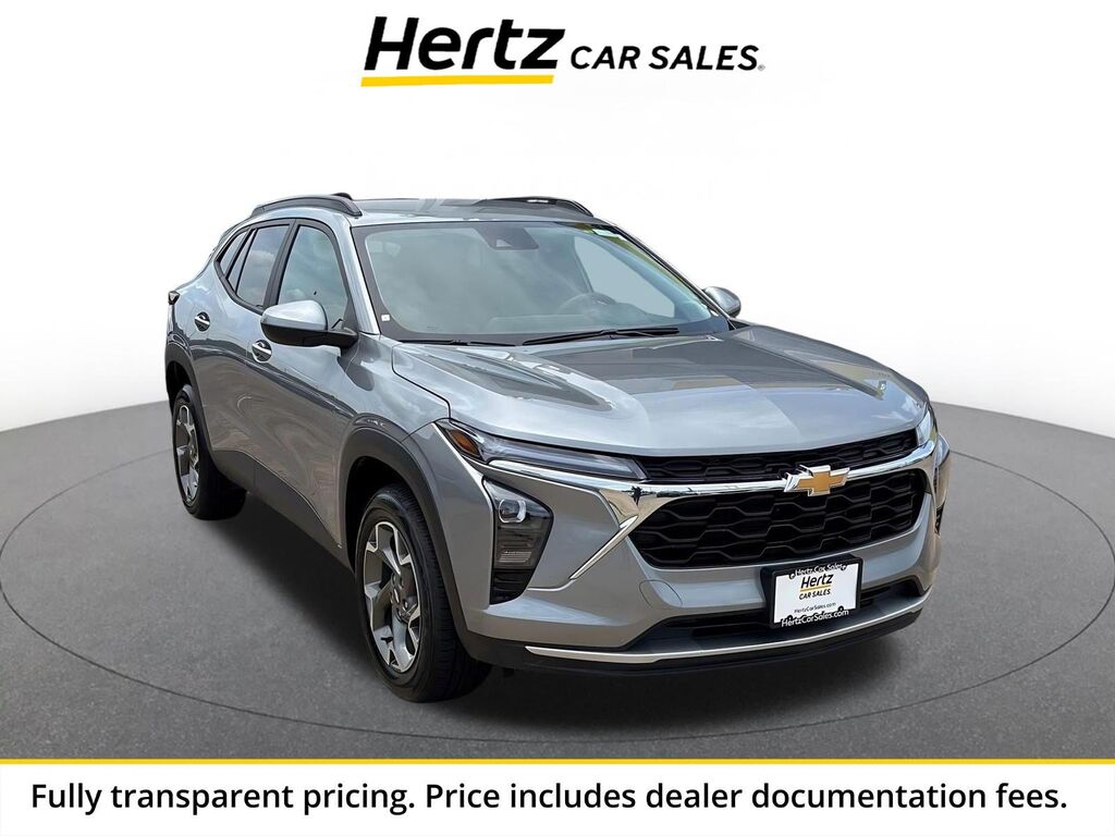 2025 Chevrolet Trax LT — photo 1 of 1