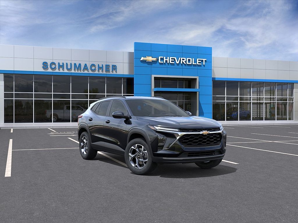 2026 Chevrolet Trax LT — photo 1 of 13