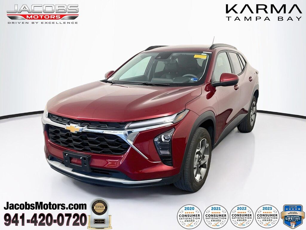 2025 Chevrolet Trax LT — photo 1 of 13