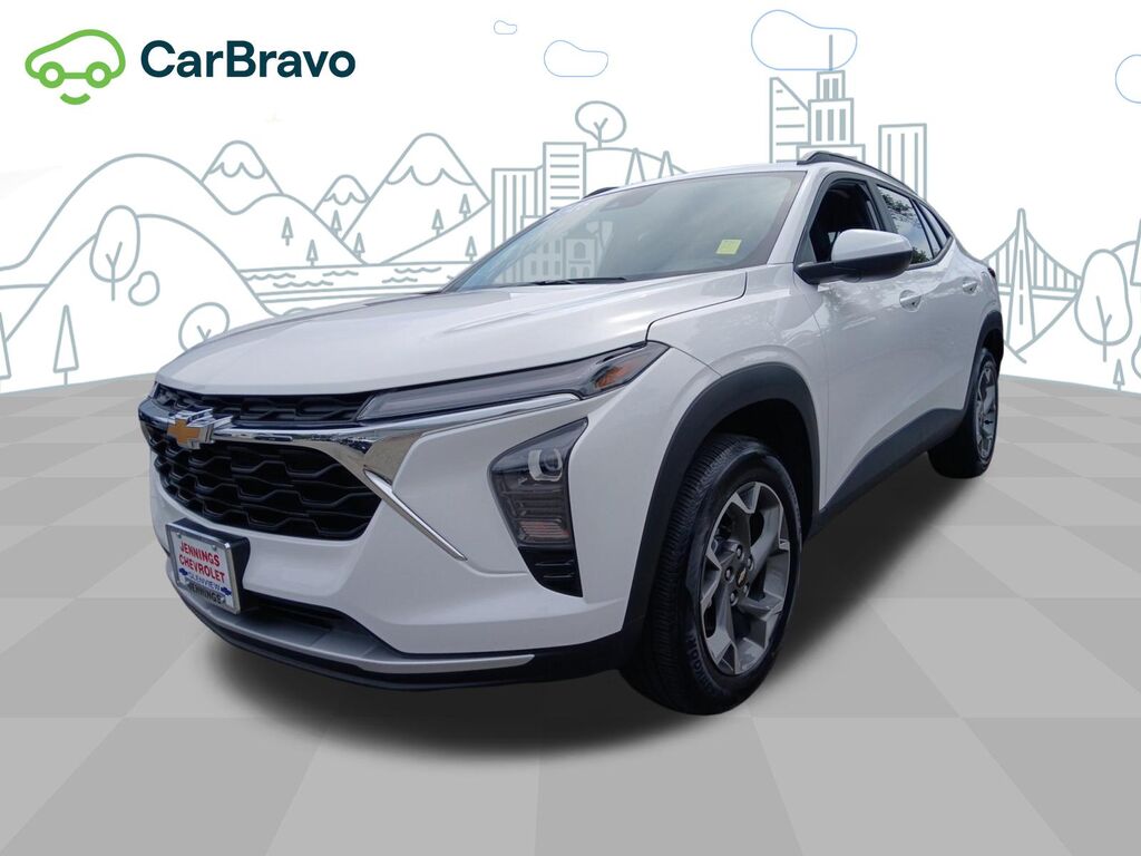 2025 Chevrolet Trax LT — photo 1 of 7