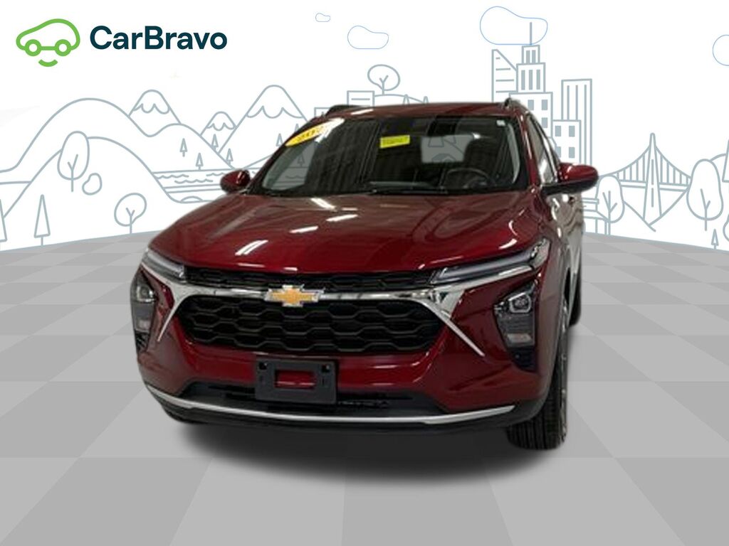 2025 Chevrolet Trax LT — photo 1 of 6