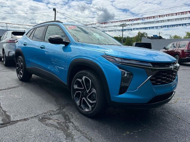 2025 Chevrolet Trax RS