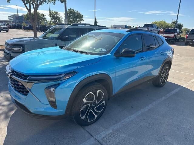 2025 Chevrolet Trax RS