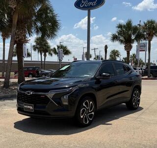 2025 Chevrolet Trax RS — photo 1 of 13