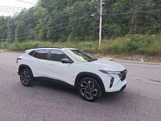 2025 Chevrolet Trax RS