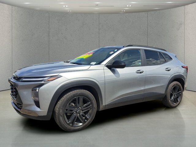 2024 Chevrolet Trax ACTIV — photo 1 of 13