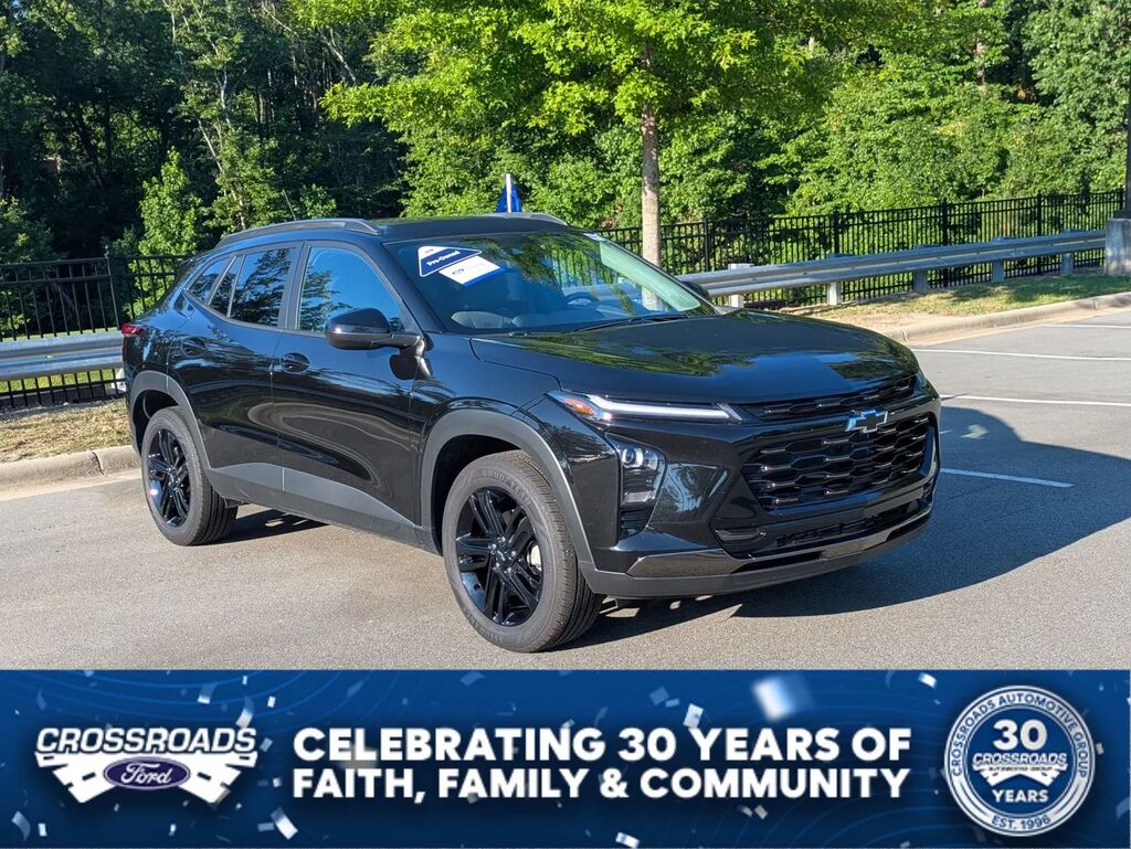 2026 Chevrolet Trax ACTIV — photo 1 of 13