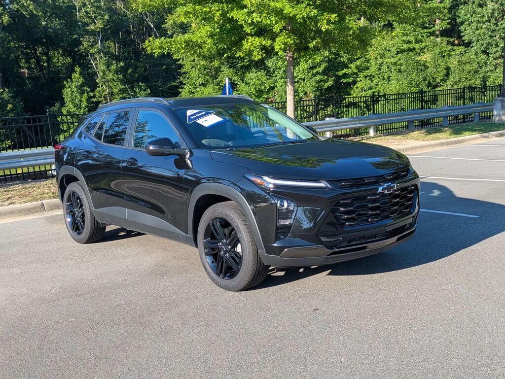 2026 Chevrolet Trax ACTIV — photo 1 of 13