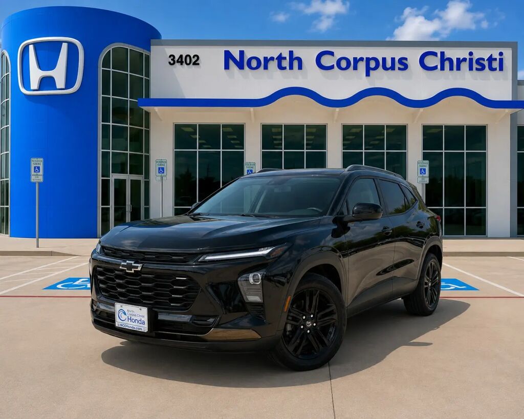 2025 Chevrolet Trax ACTIV — photo 1 of 13