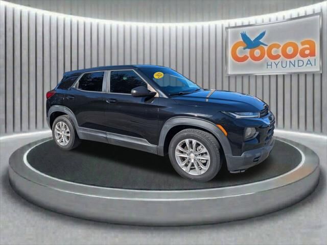 2021 Chevrolet Trailblazer LS — photo 1 of 13