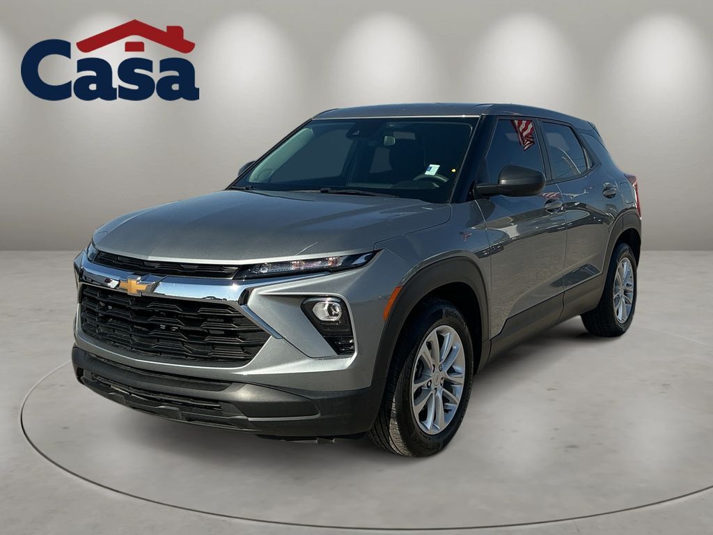 2024 Chevrolet Trailblazer LS — photo 1 of 13