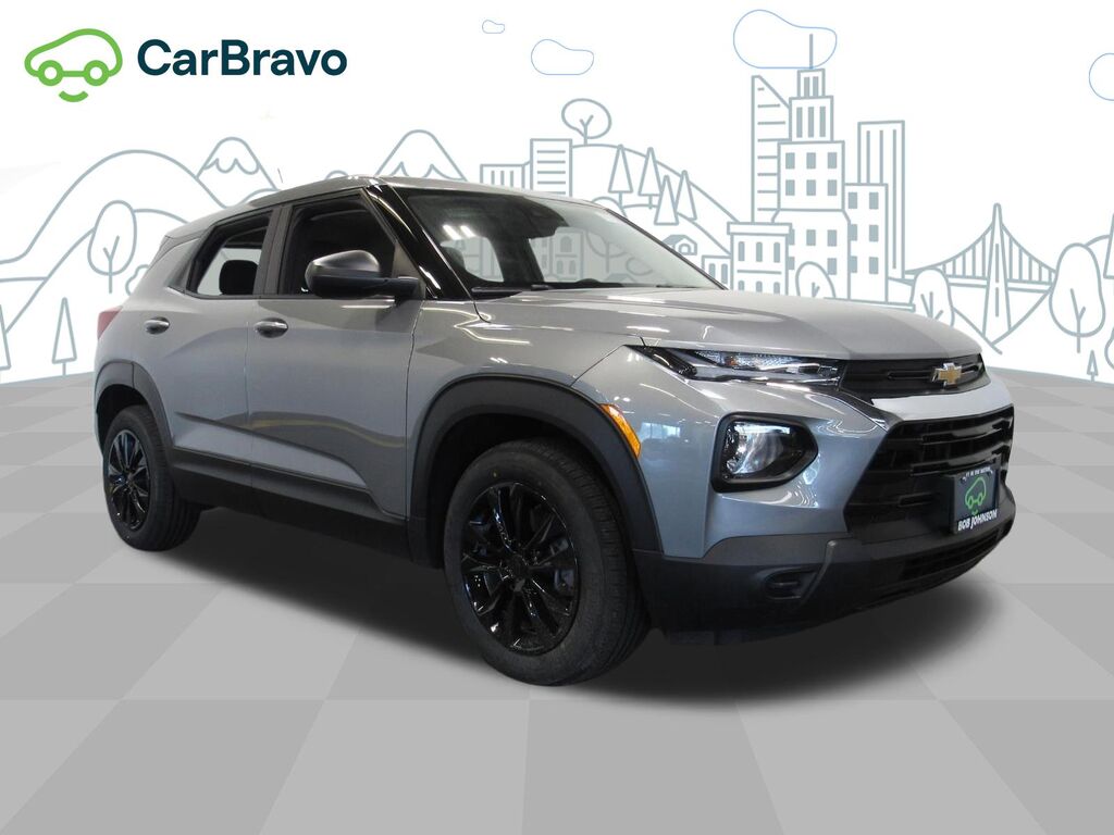 2023 Chevrolet Trailblazer LS — photo 1 of 7