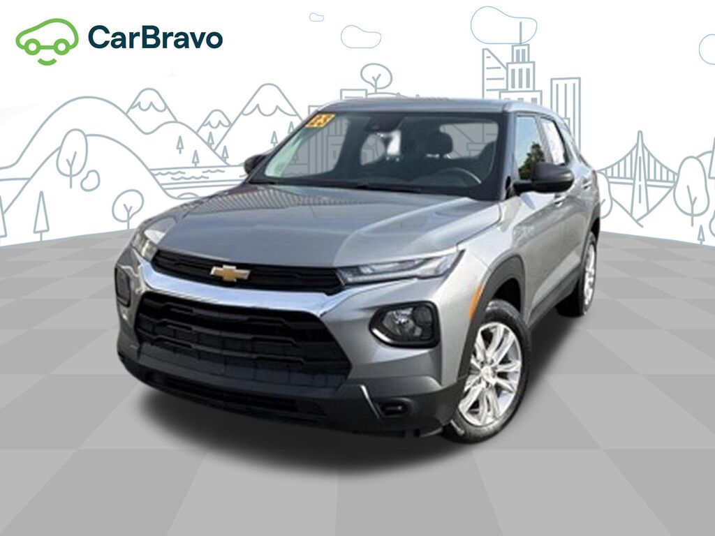 2023 Chevrolet Trailblazer LS — photo 1 of 7
