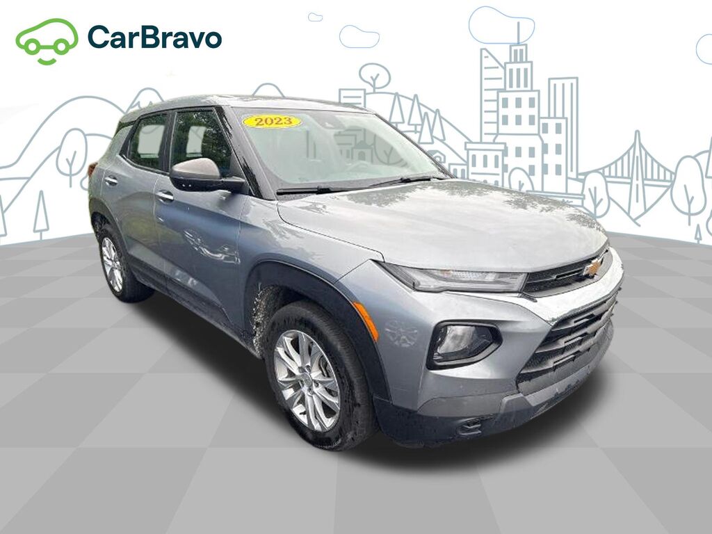 2023 Chevrolet Trailblazer LS — photo 1 of 7