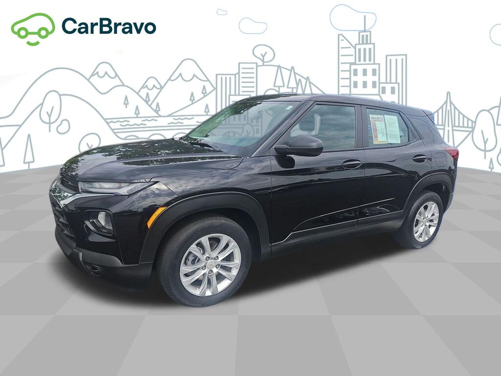 2023 Chevrolet Trailblazer LS — photo 1 of 7