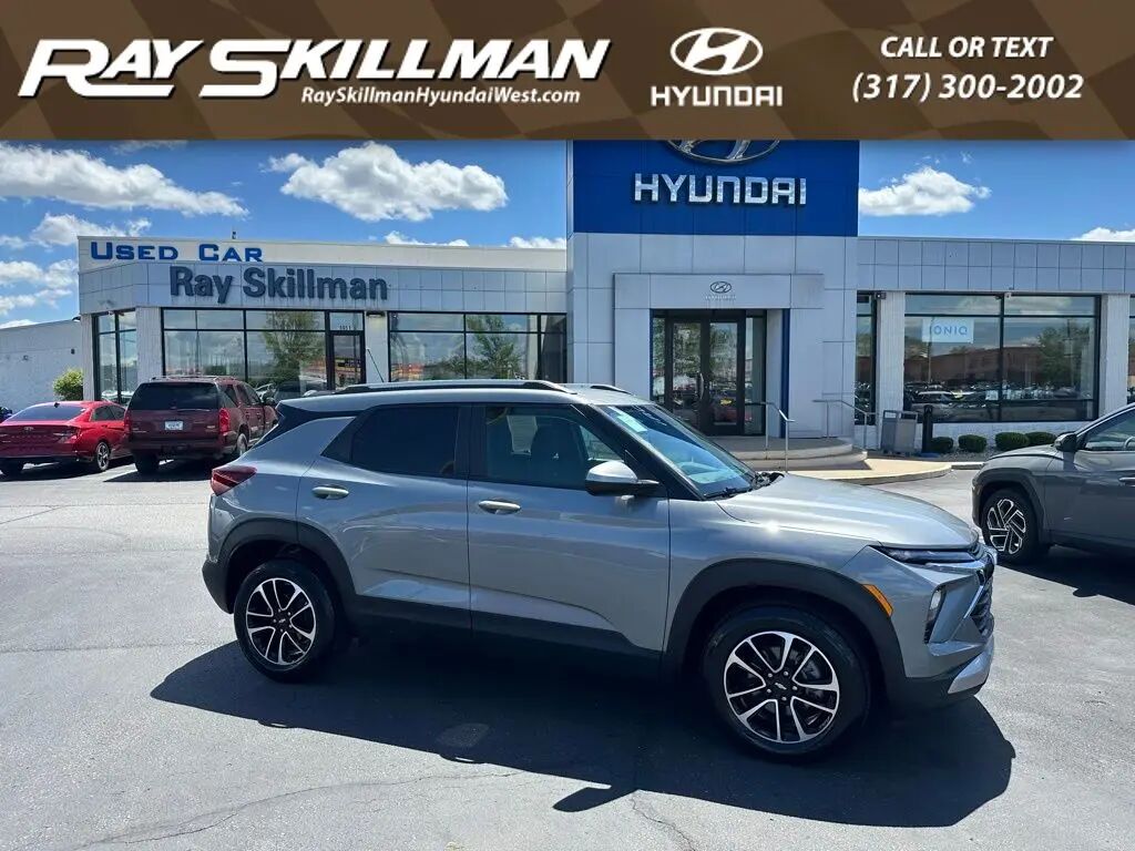 2024 Chevrolet Trailblazer LT — photo 1 of 13