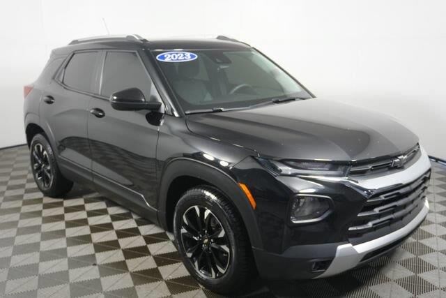 2023 Chevrolet Trailblazer LT — photo 1 of 4