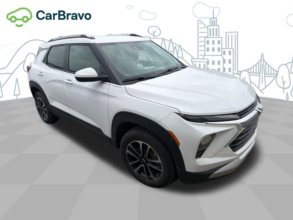 2024 Chevrolet Trailblazer LT — photo 1 of 3