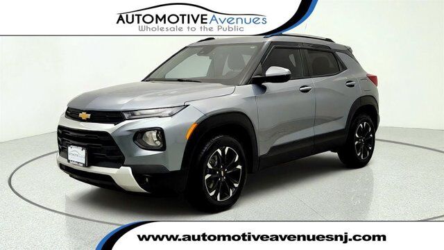 2022 Chevrolet Trailblazer LT — photo 1 of 13