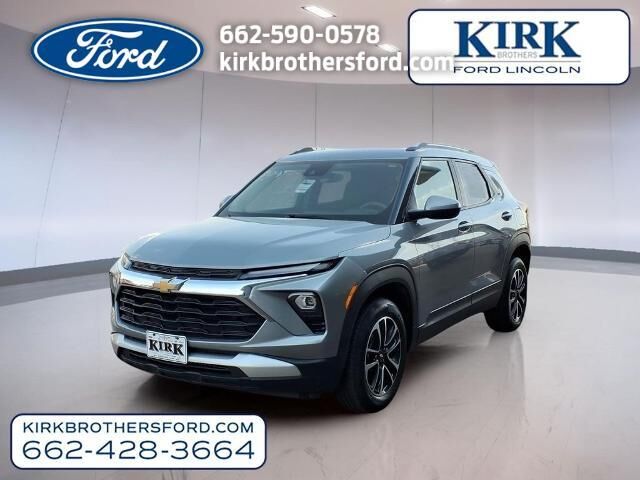 2025 Chevrolet Trailblazer LT — photo 1 of 13
