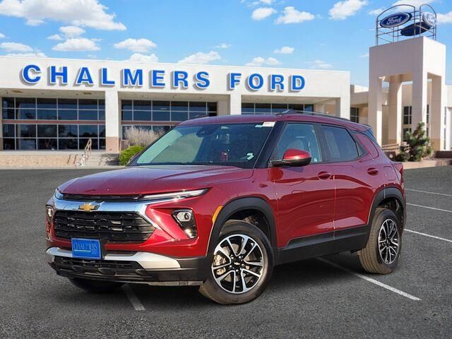 2025 Chevrolet Trailblazer LT — photo 1 of 13