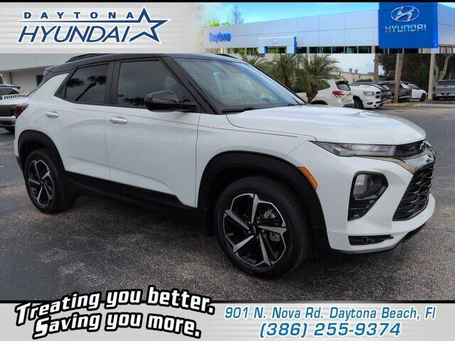 2023 Chevrolet Trailblazer RS — photo 1 of 13