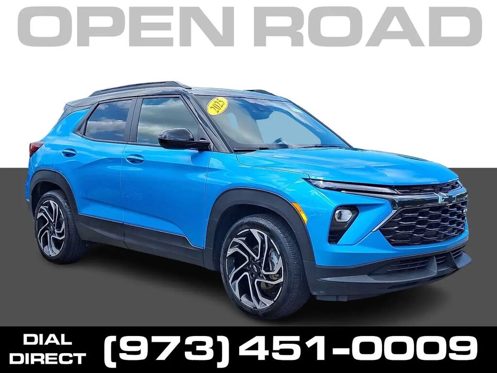 2025 Chevrolet Trailblazer RS — photo 1 of 13