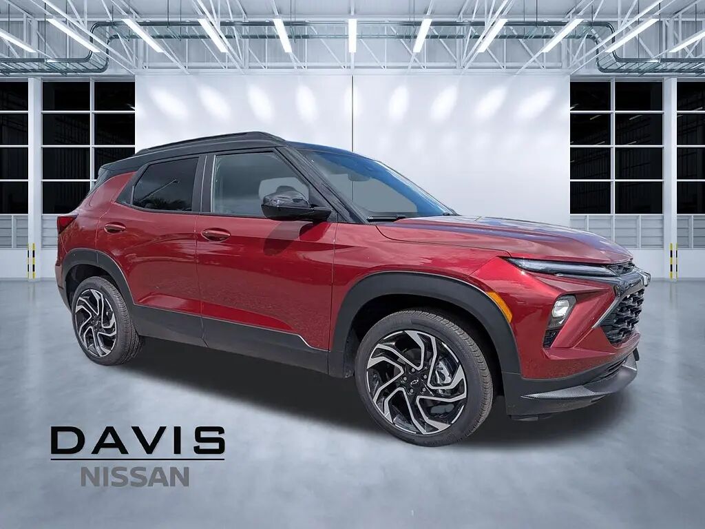 2024 Chevrolet Trailblazer RS — photo 1 of 13
