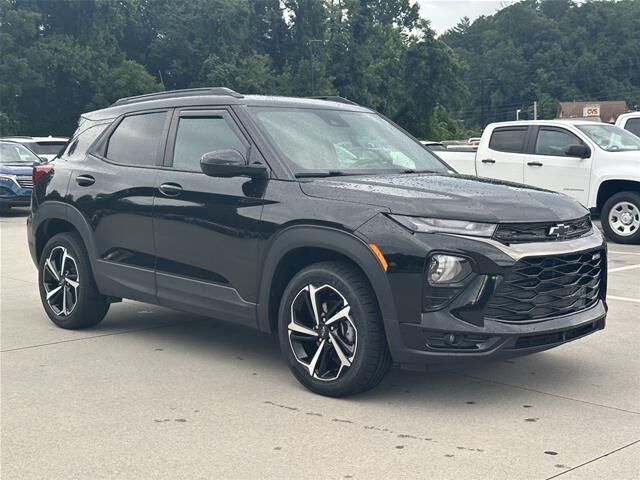 2022 Chevrolet Trailblazer RS — photo 1 of 13