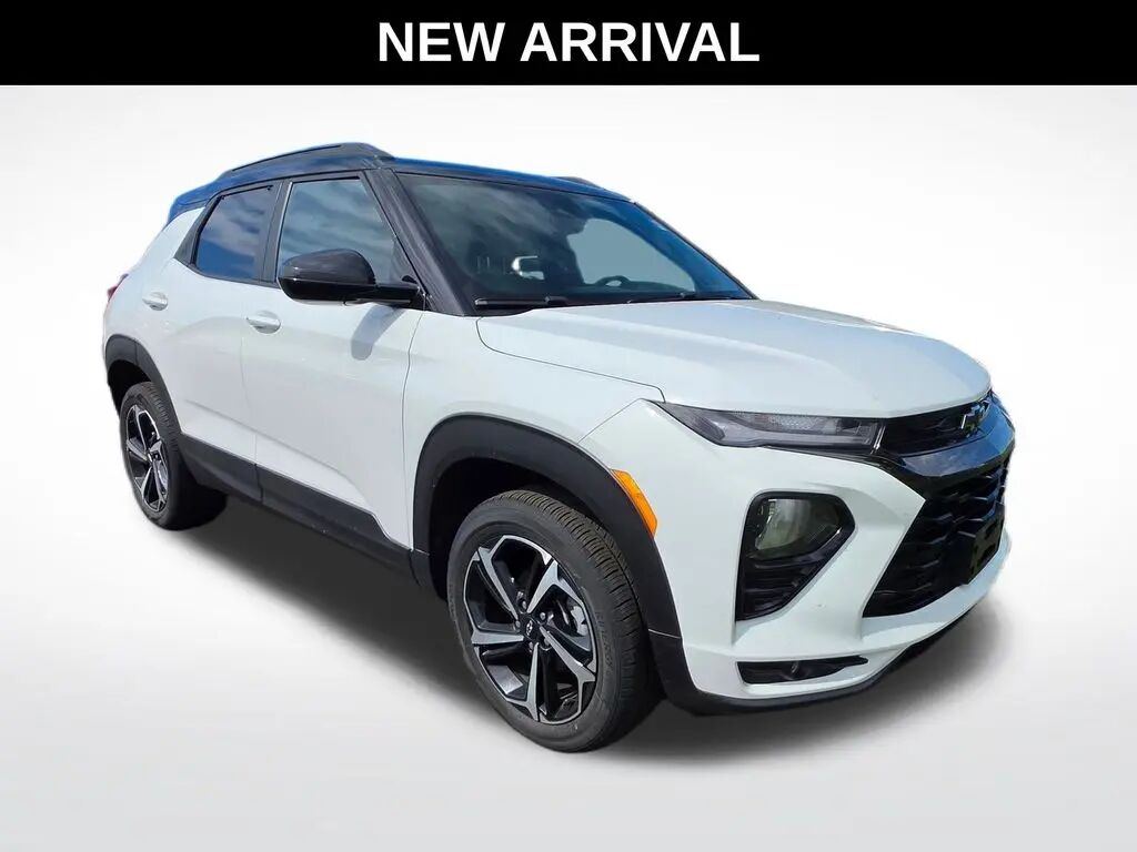 2023 Chevrolet Trailblazer RS — photo 1 of 6