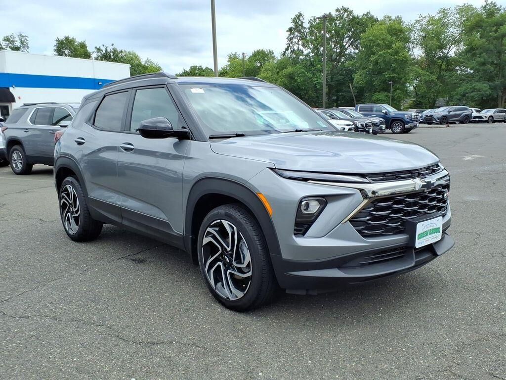 2026 Chevrolet Trailblazer RS — photo 1 of 13