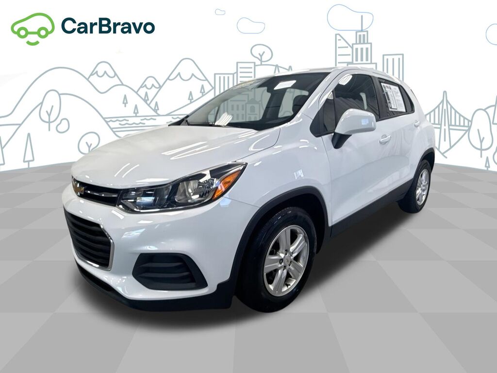 2020 Chevrolet Trax LS — photo 1 of 7
