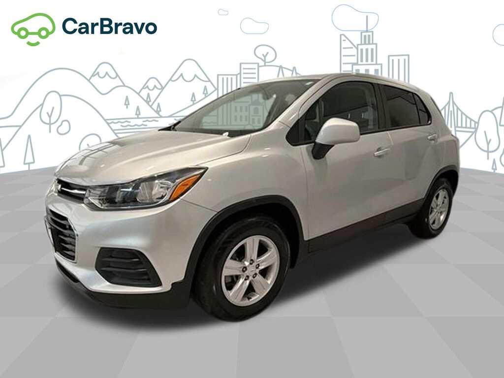 2020 Chevrolet Trax LS — photo 1 of 7